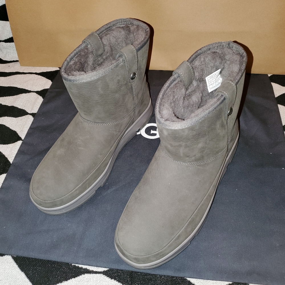 Ugg boots - Picture 6 of 10
